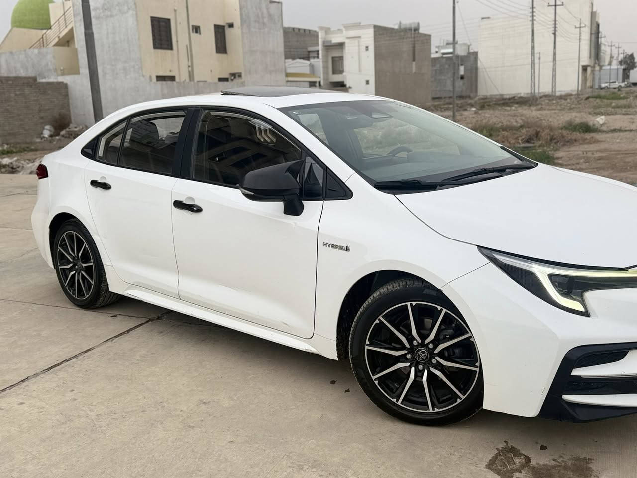 السلام عليكم/ كورلا هايبرد 2023 تجميع الصين / بجم السبورت GR فول مواصفات فتحه سقف بصمه كشانه جلد كشن كهرباء عداد ديجتال ويل كب عالي رادار امامي / مكفوله من الصبغ والتبديل والبارد / عدا رصعات حالوب خفيفه / كير مكينه كفاله / رقم بغداد تحويل مباشر / سعر /128 $ ورقه بيها مجال بسيط / ***********
