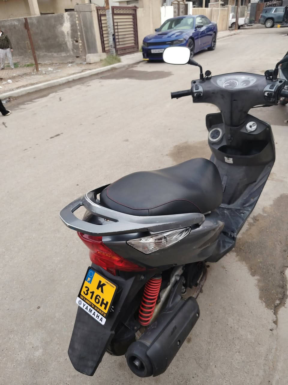 السلام عليكم ثعلب للبيع نضيفه بمعنه الكلمه اي نقص مابيه السعر650الف اوبيه مجال حك الجيه العنوان الدوره حي المخابرات رقمي ***********
