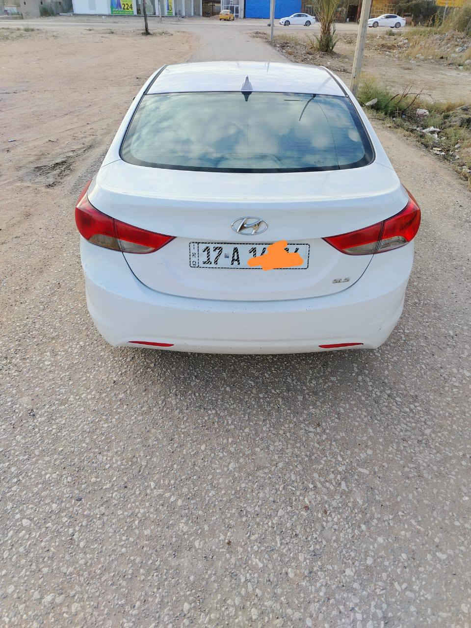 السلام عليكم ورحمة الله وبركاته  مكلف بالنشر للبيع الانتره ٢٠١٣ مثنى تحويل مباشر سنويه  وهزه  جديده خليجي محرك ١٨٠٠  سياره مابيها حادث ولا تبديل بيها رشات صبغ سيارة مابيها نقص مكان سيارة السماوة الرميثه لسعر ١٠٨  ***********
