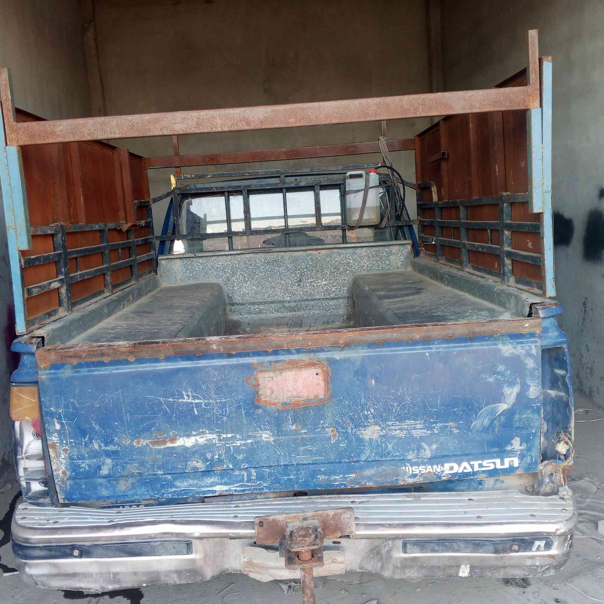 سلام عليكم سياره للبيع بكم سعر 9 بي مجال كير محرك شرط كله شغاله مراوس يرهم ***********
