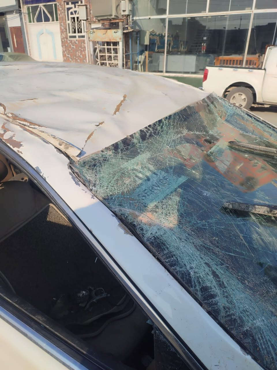 للبيع على وضع الحادث ازيرا 2014 خليجي رقمها اربيل دولي  مكاني النجف
***********
