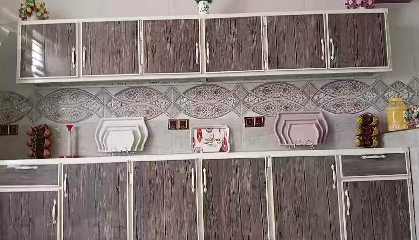 كاونتر للبيع ويا سنك مرمر طول الكاونتر 3متر السنك متر ونص نضافه فول الاتصال ***********او خاص
