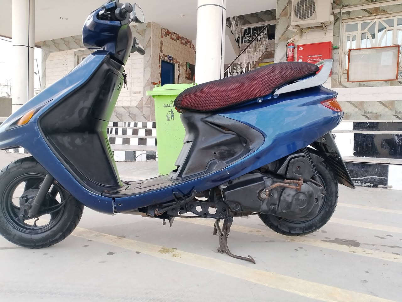 سلام 👋عليكم  البيع دراجه فواشه فحل محرك مفتوح ولفات فقط صوته ناعم محرك لايدخن لا يبخر لا ينقص  كهربايات كله شغاله سلف هندر لايت بك لايت اشاير عينه كيج سرعه كيج بانزين دراجه كامله من كلشي 
مكاني بصره قضاء المدينه بني منصور 
سعر خاص شراي يتصل ***********بي واتساب
