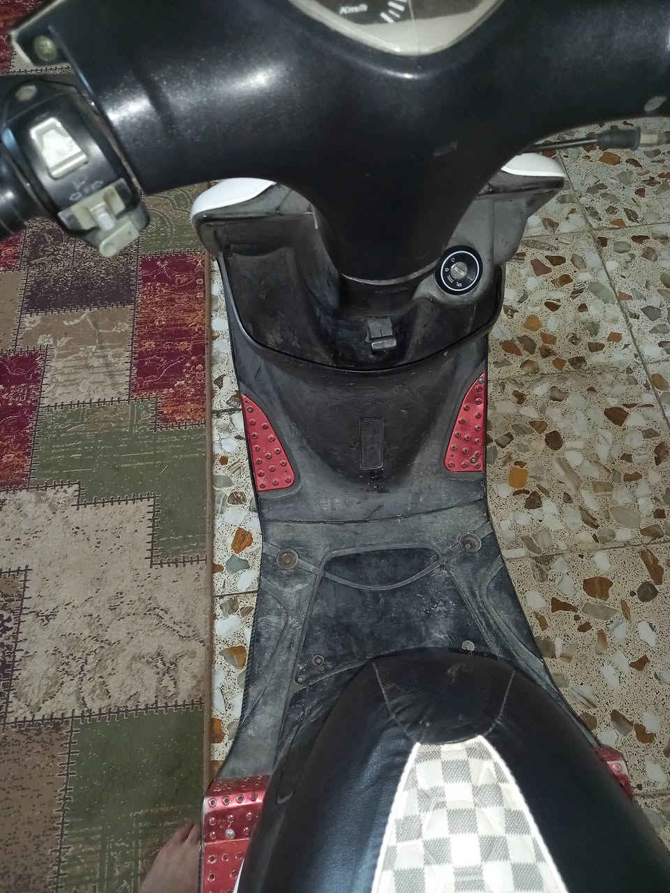 سلام عليكم دراجه ماكس عدله دراجه جديده ما مفتوحه جديد  كهربائيات شغاله دراجه مختمه دراجه عله لبلاد الاستفسار عله رقم *********** ملاحظه غير متواجد عله فيس
