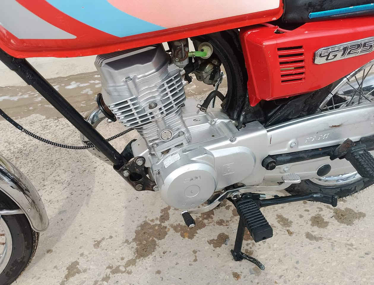 سلام عليكم شباب دراجه البيع بدون وراق  سعر ب700بيه مجال مكان العماره الاستفسار عن رقم الآتي ***********
