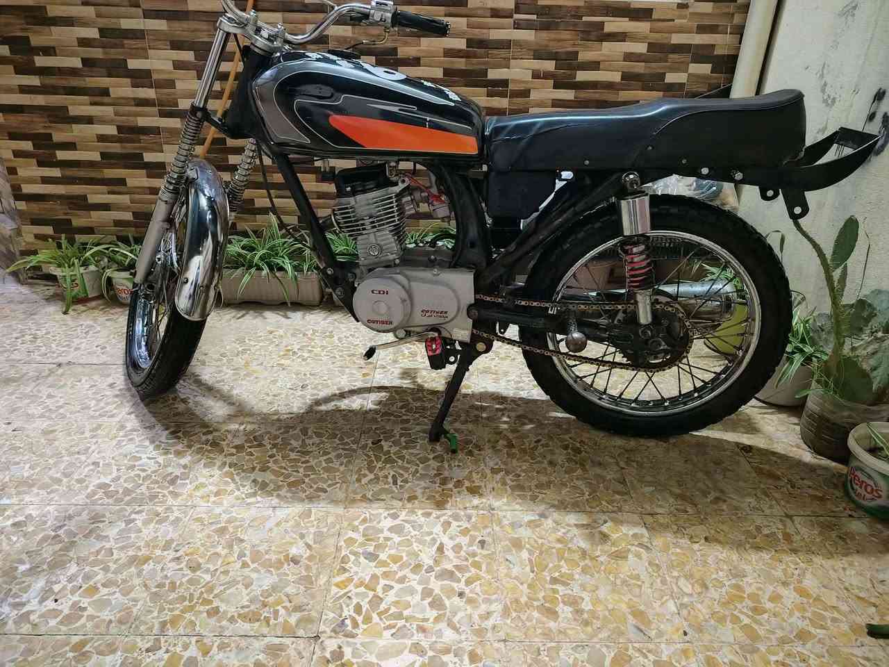 إسلام عليكم خوتي ماطور ساخت ايراني 
للبيع ماطور كلشي ما عيزو ومعدل و تحريكه فول كلجات جدد السعر 270 وبيه مجال المعلومات عل خاص


**إذا كنت صاحب هذا الإعلان وتريد حذفه لأي سبب، رجاءا أرسل رسالة إلى الدعم الفني**