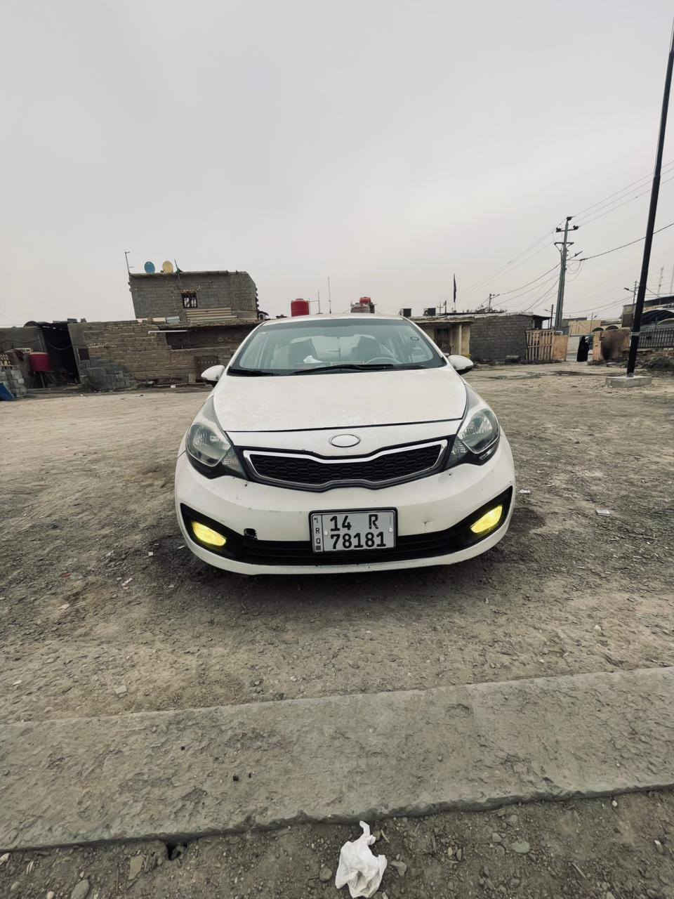 سلام عليكم كيه ريو موديل 2014 سياره   سياره سعره 75وبيه مجال قليل رقم الهاتف***********

