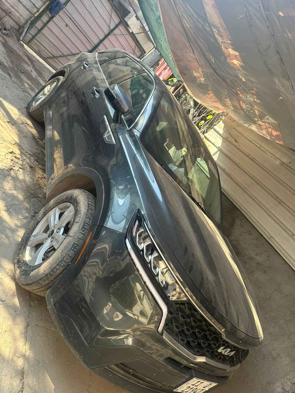 السلام عليكم اخوان سورنتو موديل 2023 وارد امريكي ٧ راكب بدون صبغ السياره مفتوحه غراضهه بامريكا وشديناهه هنا بلعراق مكينه 2500  عارضها 230 وبيها مجال واي استفسار هذا رقم صاحبهه اني مكلف  ***********
