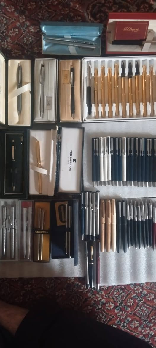 للبيع اقلام ماركات انكليزي امريكيه و فرنسيه و المانيه
اقلام جاف مستخدمه سعر القلم ١٠ الاف دينار عراقي 
اقلام حبر تروبن سعر القلم ٢٠ الف دينار 
اقلام  ووترمان فرنسي غير مستخدم سعر السيت الطخم ٥٠ الف دينار 
اقلام كروس جاف امريكي سعر القدم ٥٠ الف دينار غير مستخدم 
التوفيق للجميع الشحن متوفر لكافه محافظات العراق


**إذا كنت صاحب هذا الإعلان وتريد حذفه لأي سبب، رجاءا أرسل رسالة إلى الدعم الفني**