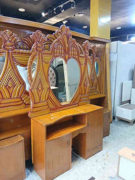 غرفه صاج عراقي  🇮🇶
5 باب /ملحق 🚪 
نضافه 90 ٪💯
شغل وسط ✨
عدد قطعه/ 6
سعر 650 /وبيها مجال 
الشد والنقل داخل بغداد مجاني 🚛
يوجود توصيل محافضات بكروه 🚛
***********
