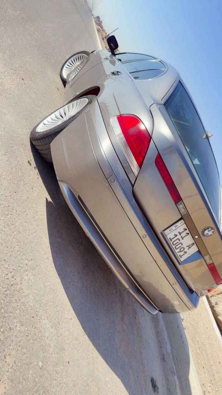 السلام عليكم
للبيع BMW E65 745i 2002
السياره كلشي شغال بيها ومعروفه مواصفاتها ماكو داعي اسولف عنها السياره مابيها اي نقص فقط مشط ستيرن بي نضوح وبيها صبغ بنيد وقماره وجنطه أثر جراد 
السعر 110 وبيها مجال حگ الجية 
مكان السيارة البصره قضاء القرنه 
للأستفسار      ***********
