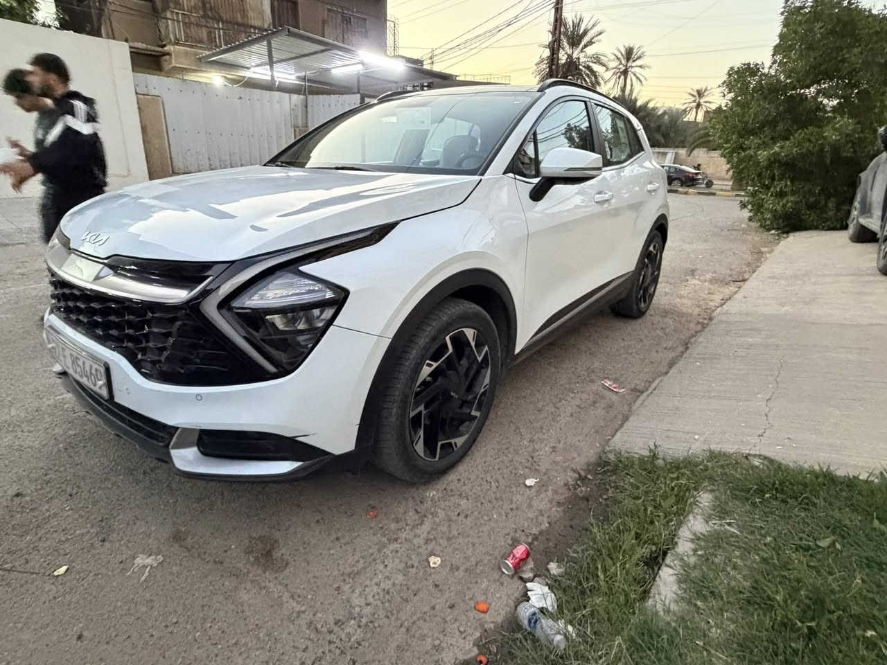 سبورتج مديل 2023 فول مواصفات
رقم اربيل تحويل ثاني يوم 
ماشيه 53 الف 
بيهه طرف البنيد صبغ فقط 
دعاميه ما مصبوغه 
السعر 210 وبيهه مجال 
مكاني بغداد
***********
