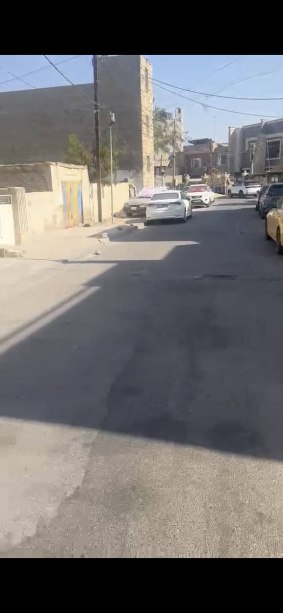 ارض طابو ملك صرف للبيع في الدورة الاثوريين محلة 808 زقاق 15 المربع الذهبي  مساحتها 115 متر الواجهة 5 امتار الا 3 سانتيم نزال 22 متر للبيع للاستفسار التواصل مع الرقم
 ***********
