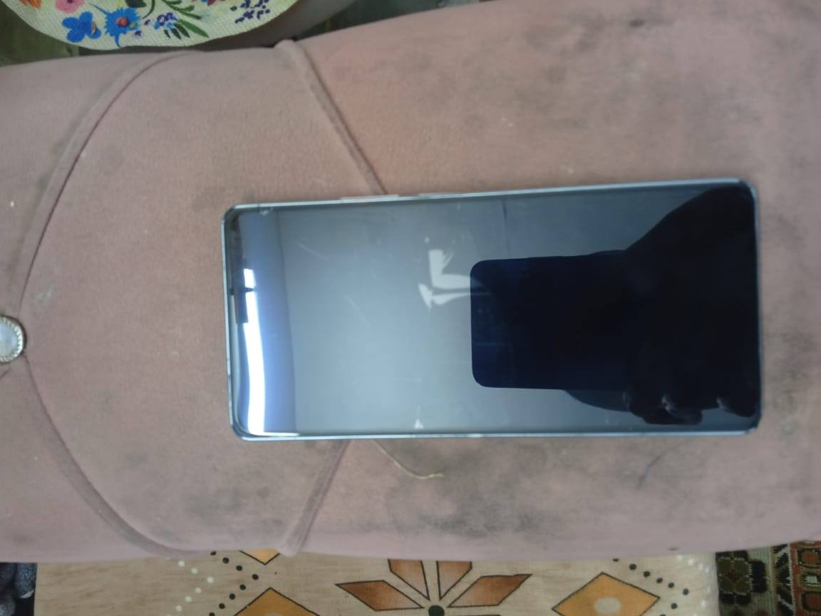 بوكو اف 5فايف جي
جهاز معروف مواصفاته خرافي 
ببجي ٩٠فريم شاشه ١٢٠هرتز كاميرات احترافيه سماعه ستيريو 
بطاريه ٥٠٠٠ 
جهاز مفوووول ومكفول 
عده فطر بنص الشاشه مامأثر ابد ابد ونكراش بضهار بسبب حافضه 
سعره ١٧٠ 
مكاني سبع قصور 
*********** واتساب 
وبيك خير ودلل
