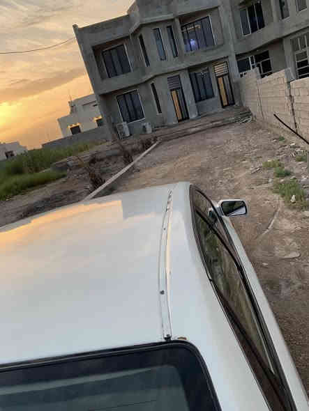 السلام عليكم       افلون للبيع 2002 رقم دهوك سنوية منتهية صار سنة مصبوغة عام محرك وكير نضيفات تبريد تدفءة 
السعر64 وبيهة مجال  العنوان التاجي قرب مرور التاجيات 
***********
*********** واتساب
