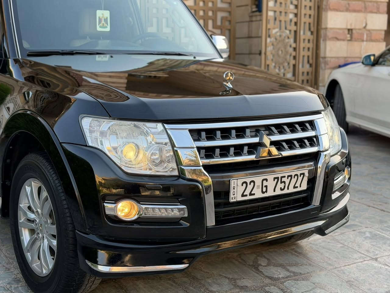 باجيرو  2019 وكالة الحبتور راس الارنب
فول مواصفات 
علامات ذهبية 
مكينه 3800 
ويل حجم 18 
زراك لايت وزنون 
فتحة سقف سلايد 
لحاية بلادية
سستم صوت دمام 
كراسي جلد وكهرباء
مكفولة صبغ بارد شخط 
رقم اربيل بسمي هزة وسنوية جديد 
كير مكينه صدر تايرات بشرط على وضع الشركة 
السعر 228 مجال بسيط
اعتذر من المراوس 
***********
