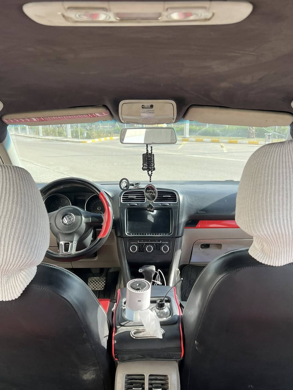 كولف
٢٠١٠
السيارة مكينة ١٦٠٠
كير ٦نمر المرغوب 
تخم تاير جديد ويل اصلي 
صدر امامي خلفي جديد 
تبريد شغال 
رقم أربيل 
سيارة كلش نضيفة 
السعر ٨٤بيهة مجال بسيط 
مكاني الغزالية
  ***********
