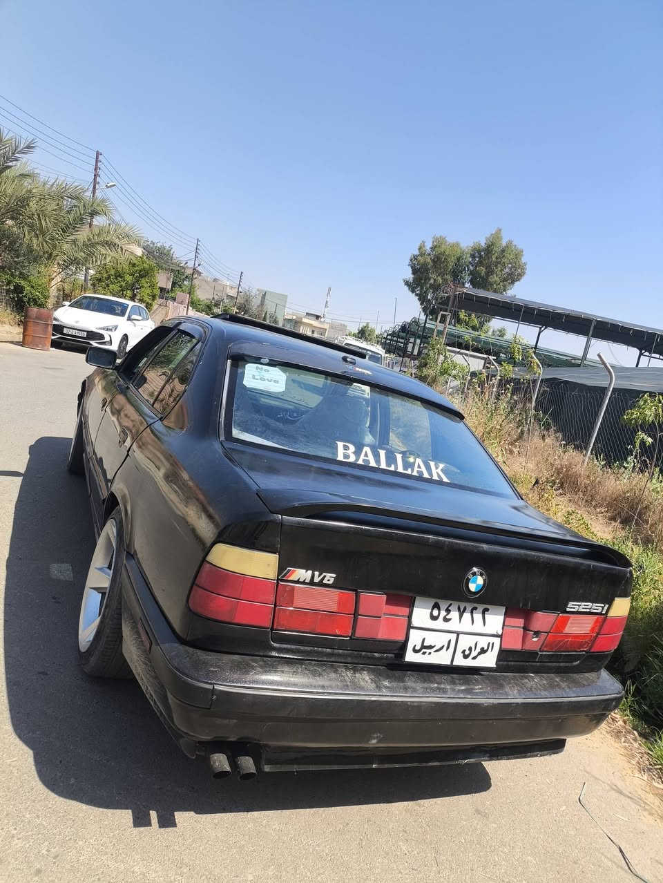 سلام عليكم
BMW 1992 525i 
مكينة وكير شرط مكينة حاوية صارلها شهر مشدودة 
كير عادي zf  ، الايرفلو ينرادلة عيار فقط 
ترايك وين مايعجبك 
رقم اربيل سنوية ساقطة 
تكلف 350 الف 
تبريد شغال شرط عوزو غاز فقط 
كهربائيات كلها شغالة 
فتحة سلايت كهرب 
2 جام كهرب 
طخم الامامي نص عمر 
طخم الخلفي 80 % 
اخوان كلشي موضح بالمنشور علمود لا اتعبكم ولاتعبوني 
السعر 48 وبيها مجال بسيط 
العنوان حي التحرير الايسر 

***********
