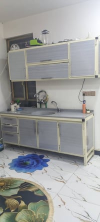 كاونتر مستعمل للبيع ١٧٠ وبي مجال استفسار ٠٧٧١٣٨٨١٦٩٧ حي اور