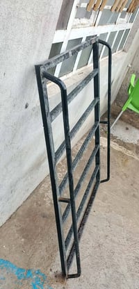 سيباي للبيع ترهم جميع السيارات التواصل هاتف 07502110126