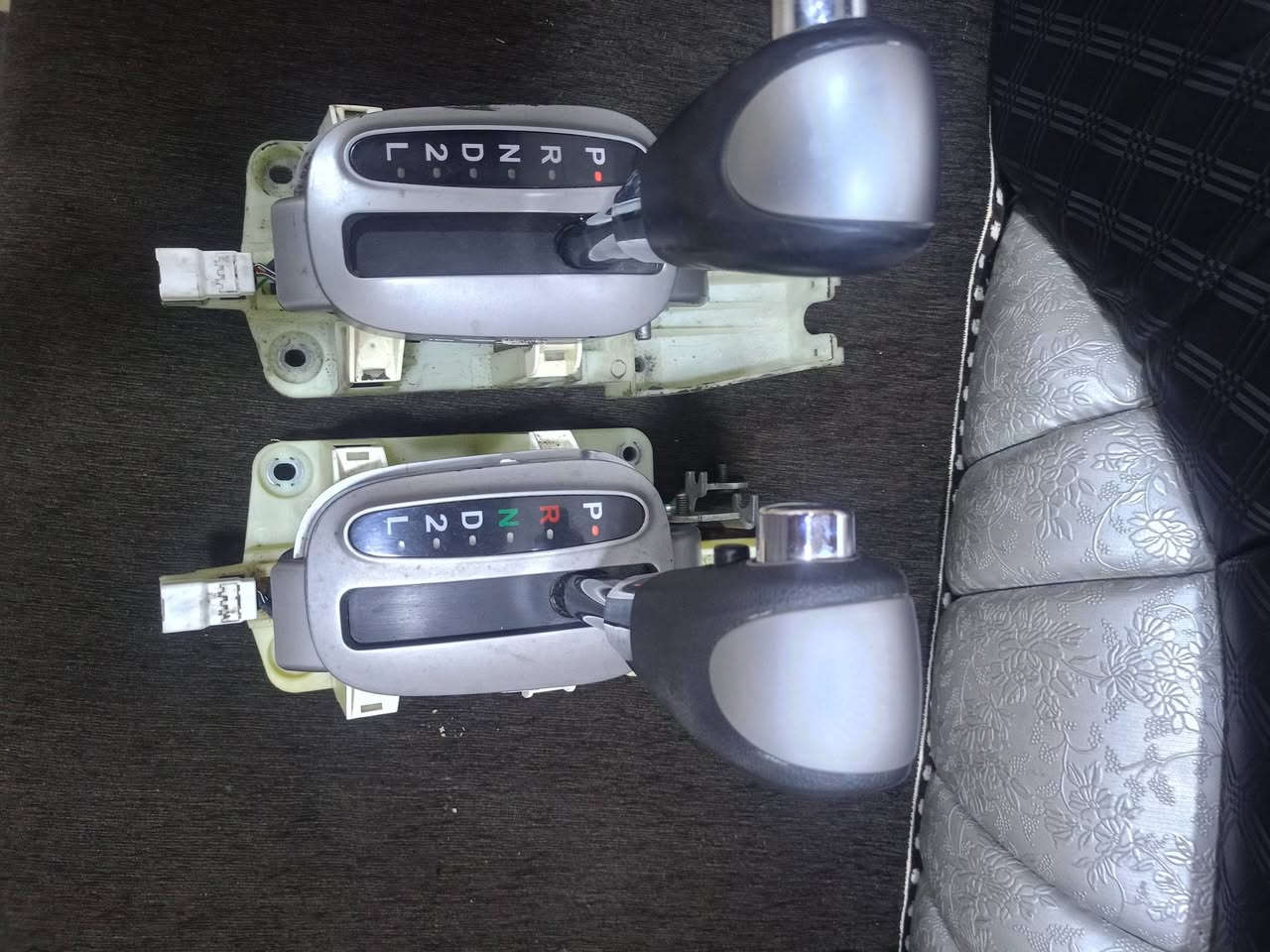 اغراض حاويه كيا ريو، برايد بيهم اكسنت 
اتصل او خاص يوجد توصيل لجميع المحافظات 
***********
