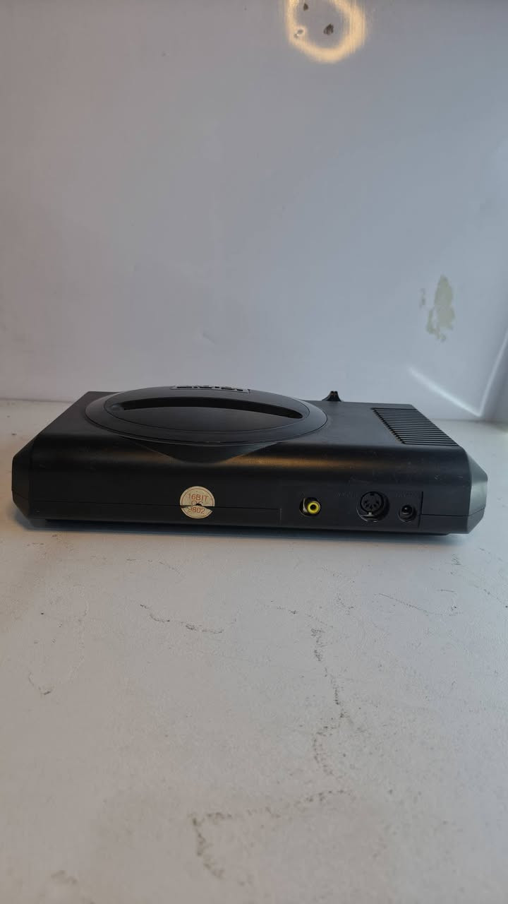 SEGA MEGA DRIVE 🖤
سيكا بورد كامل أصلية 
نضيفة معاها ثلاث جويستكات ما أصلية 
محولة وكارترج بيه 4 لعبات 
بدون فيش ثلاثية غير متوفر 
نضام البيع فحم 
سعرها 35 ألف ✨ 
متوفر توصيل كافة أنحاء العراق


**إذا كنت صاحب هذا الإعلان وتريد حذفه لأي سبب، رجاءا أرسل رسالة إلى الدعم الفني**