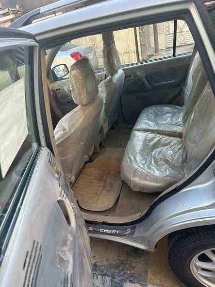 يالله سلام عليكم تيكو موديل 11 مكينه ميكانيكي 2000 سياره مكفوله من ضربه من معجون بيها قطعتين صبغ بنيد وجاملغ اثر جراد سياره ماشيه 160 تراي زيرو امانت الله تخبل واحلا من الصور بيها كازكيت لبارحه صار وبيها نواقص حك 50 الف او اكثر انزلك من سعرها السعر 58 وبيها مجال قليل مكاني حي الجهاد الكرخ ***********
