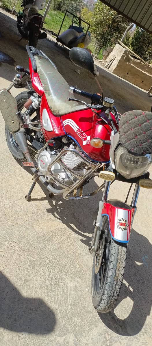 دراجه للبيع موديل 2023 السعر اتصال على رقم الهاتف ***********
