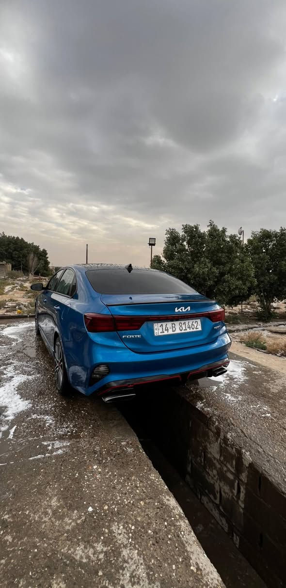 السلام عليكم 
للبيع كيا فورتي GT

✅ الموديل:2024
✅ الفئة: GT (أعلى فئة رياضية)
✅ محرك 1.6 تيربو قوي واقتصادي
✅ ناقل حركة أوتوماتيك DCT
✅ شاشة كبيرة + كاميرا خلفية
✅ جنوط رياضية
✅ نظام بصمة  ابواب صندوق دكي +تشغيل عن بعد
✅ مكيف ثلاجة
✅ بدون حادث تقرير شغار ماشي مزادها  كفاله عامه سونار بيه 
✅ صيانة منتظمة
 ✅ اوتو ستوب
✅قيادة ذاتية
✅ تحديد سرعة
✅انارة ترحيبيه بالابواب عند الاقتراب
✅عليها اويل كاتش كان
✅انارة داخلية متغيرة
✅✅شنو بالك مواصفات
 • السعر المطلوب 157$ومجال بسيط
***********  اقره وتصل وتدلل الزبير, البصرة
