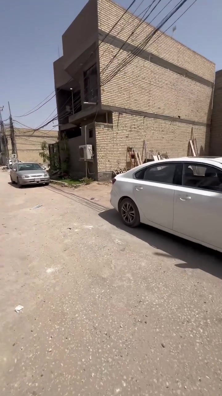 بيت خمسين متر طابق ونص لليجار بالخلاص خلف السفاره ايجار 250 ***********
