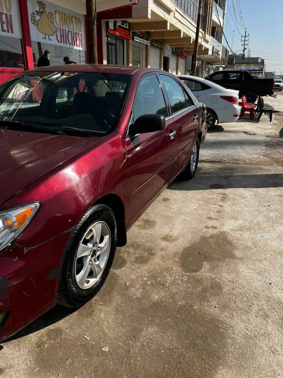 سلام عليكم
 مرخصه الادمن ، كامري 2006 وارد امريكي حادثها جاملغ و باب مصبوغه عام  رقم بغداد لون ماروني كير محرك مكفول السياره بسمي ، سعرها 77 وبيها مجال ، مكانها بغداد الدوره ، ***********
