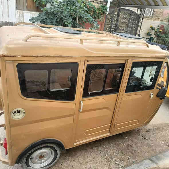 موديل 2019 للبيع مرقمها  رقم انكليزي مداور  نظيفة وحلوة  سنوية لل2029
السعر 4 ملايين وبيها مجال قليل
***********
