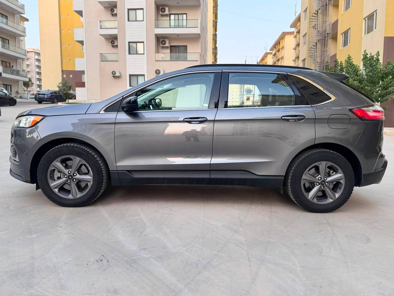 FORD EDGE SEL AWD
للبيع فقط

الموديل : 2022

اللون : نفطي

العداد :46600 الف كيلو متر

 الحادث : قبق الجنطة فقط

بدون ايرباك / بدون شاصي مكفولة 

رقم الشاصي وصور الحادث مرفقة في الصور

المواصفات : SEL

بصمات ابواب / شاشه سوني لمس كبيره

ستيرن تدفئة /كراسي تدفئة /كراسي امامي كهربائي /كراسي جلد مميز لون ازرق خيط احمر/ حساسات خلفية /تشغيل عن بعد تحكم استيرن جهتين

بصمة ترحيب/ تبريد خلفي /رادار امامي وخلفي /كاميرة خلفية كشافات /اوتو ستوب/ جنطة كهرباء

محرك 4 سلندر 2.0

السيارة نظيفة جداً

السعر / 19000$ وبيها مجال
مهندس محمد/***********
