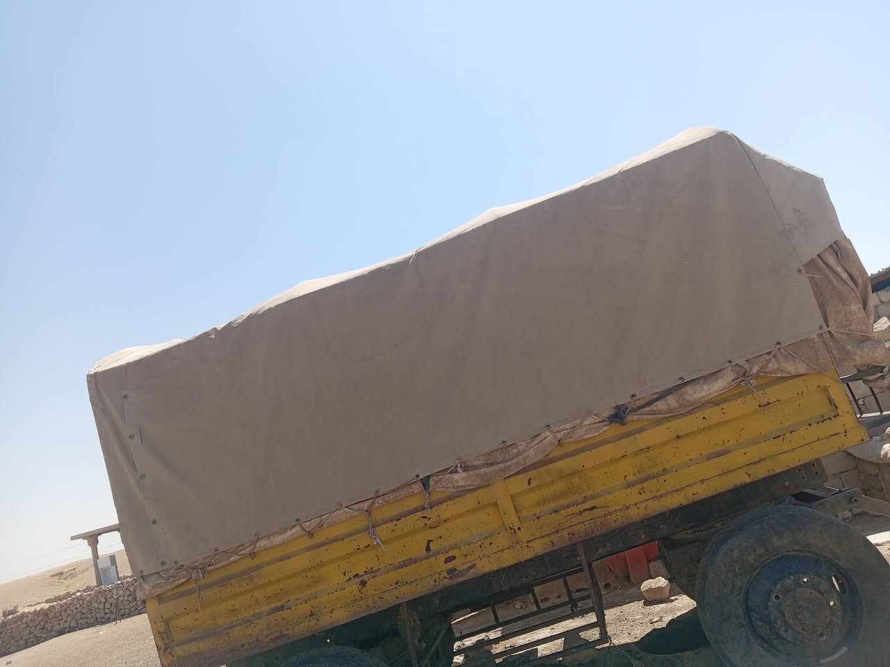 سلام عليكم عربانه للبيع فصال الموصل ويل ١٢ونص للستفسار***********
