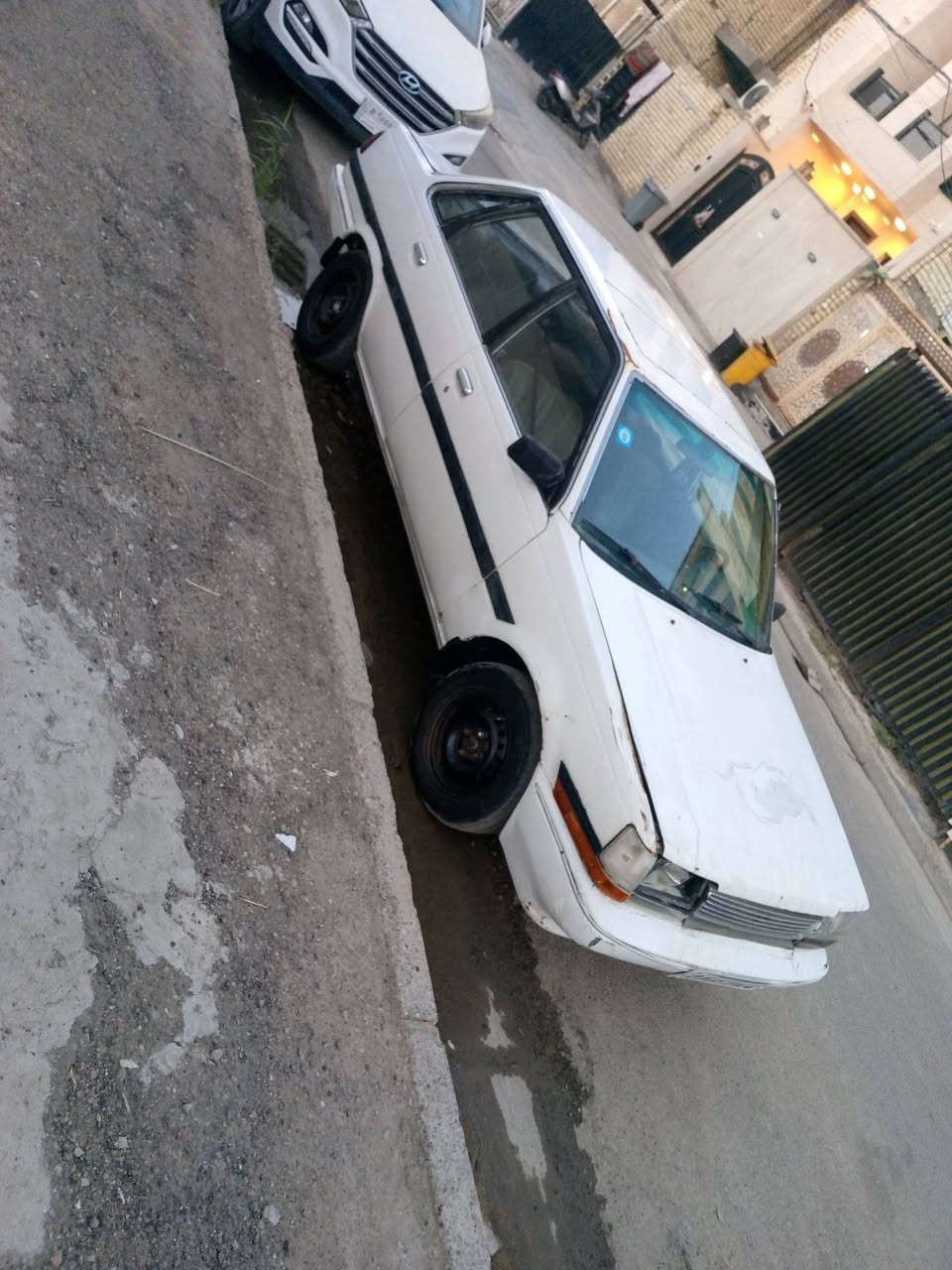 السلام عليكم لبيع موديل 87 رقم بغداد نكليزي بسمي تبريد شغال تحتاج ترتيب وعينك ميزانك لبيع تحويل شرط عقد مروري مكان بغداد وشراي يتصل ***********
