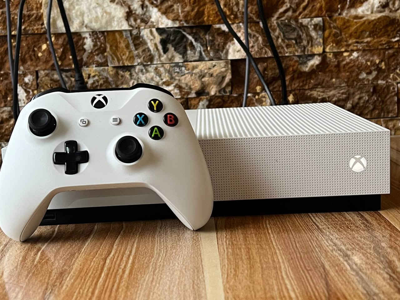 ون اس كامل ملحقات
حجم الهارد تيرا لا مفتوح ولا مصلح جوستك اصلية
الالعاب 
شادو  تومب رايد
كراند 5
فيفا 25
بيس 26
فول كايز
فورت نايت
السعر 170
موجود توصيل لجميع المحافظات


**إذا كنت صاحب هذا الإعلان وتريد حذفه لأي سبب، رجاءا أرسل رسالة إلى الدعم الفني**