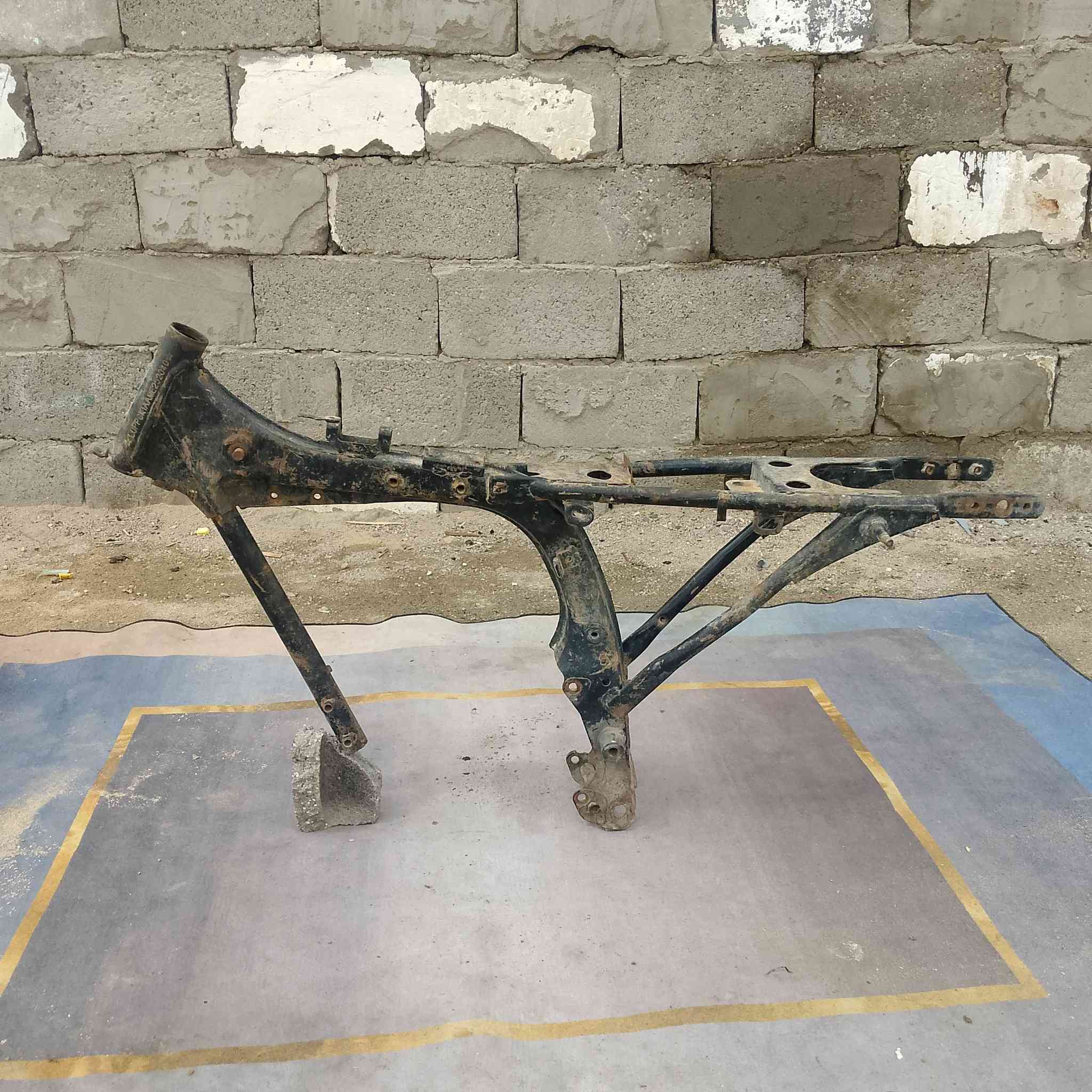 السعر هو هذا بمجال.70من البصره من بردسيه.


**إذا كنت صاحب هذا الإعلان وتريد حذفه لأي سبب، رجاءا أرسل رسالة إلى الدعم الفني**