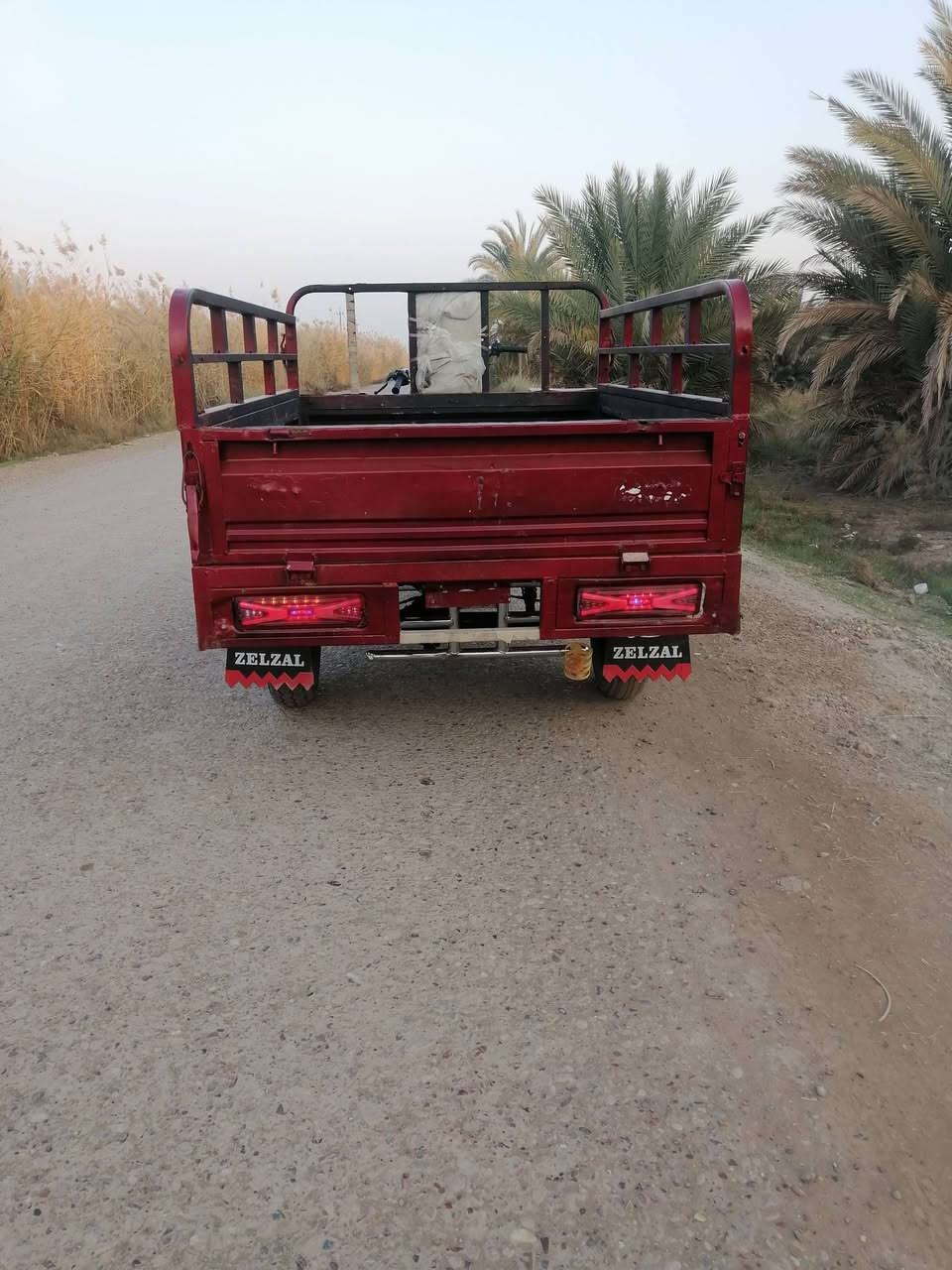 اعادة نشر بسبب الوعود الكاذبة دايوان موديل 18 مجفت جديد كهربائيات كلها شغالة سلف هندر تخم تاير مكفولة شاصي وركبة فول خير من الله
 مكاني طارمية س. ع. ر   650 الف
***********
***********
