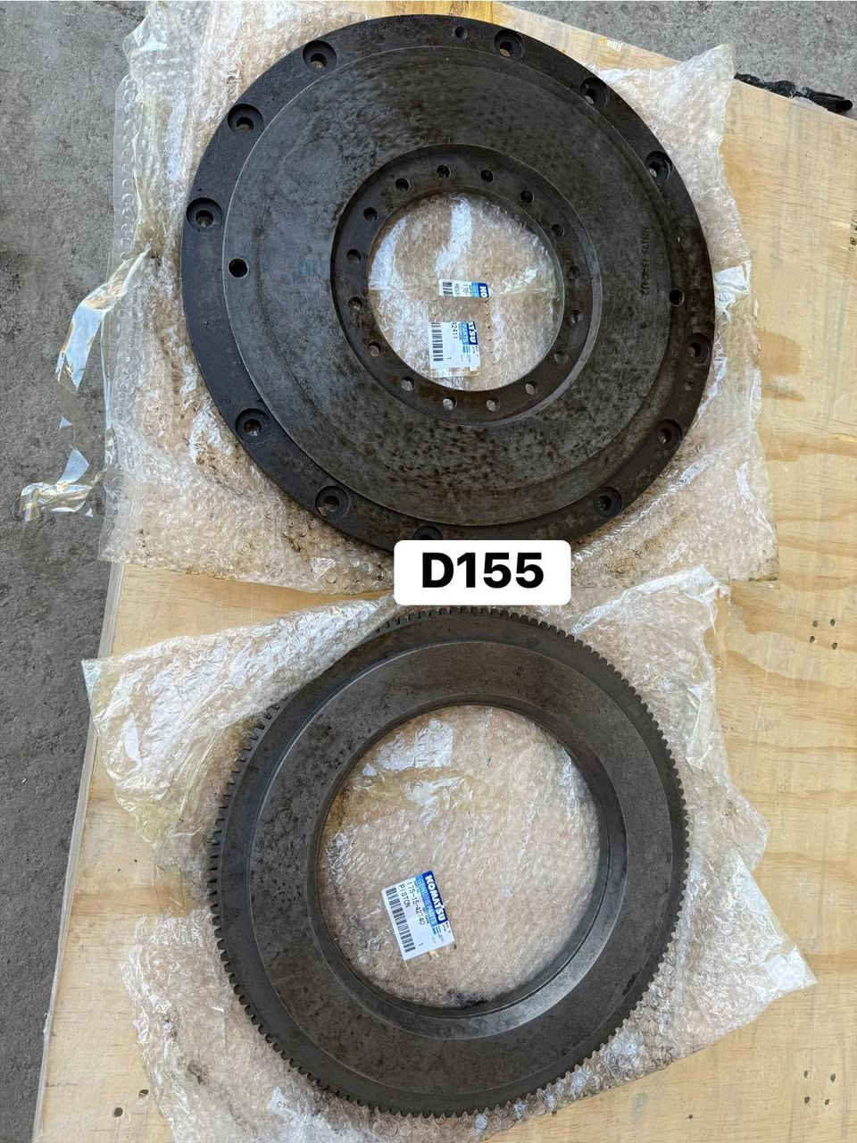 D155السلام عليكم توفر غراض كوماتسو
***********
