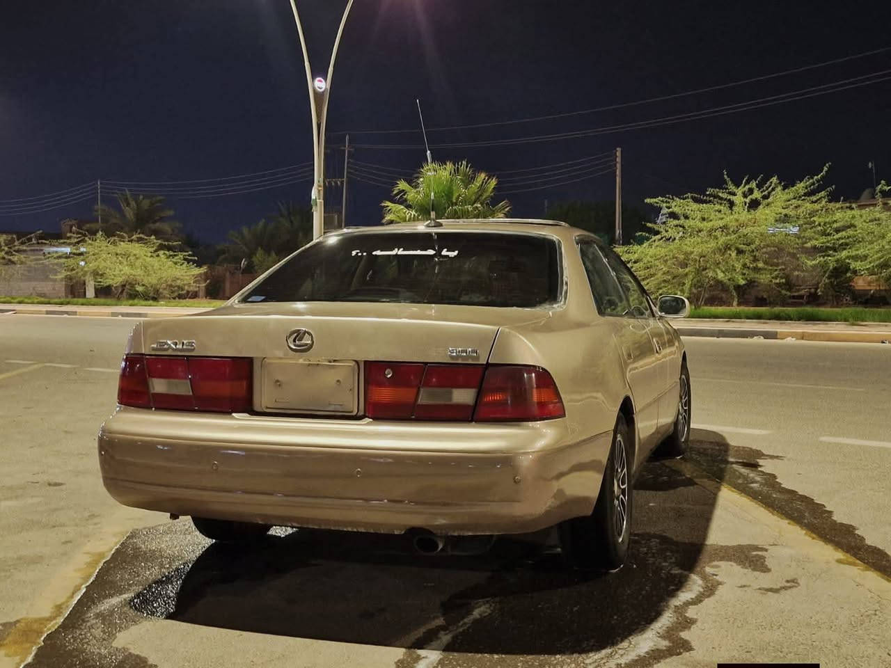 سلام عليكم 
🚗 لكزس ES300 موديل 2001 للبيع 🚗
المواصفات والبيع:
النوع :ياباني 
الموديل: 2001
العنوان البصرة 📍
مكينه وكير مكفولات 
السياره : يسرا بلاد 
غرفتها نضيفه.
سياره مصبوغه جماليا فقط بدون ضربه ...
حدادا 100/100..
كهربائيات شغاله
سياره :شاشه سماعات بلوتوث مفخمم📢.
توني شاد باور جديد ومشط جديد.
رقمها بصره خصوصي تحويل مباشر شرط. سنويه ساقطه.  .
البيع تبريد ثلج
السعر مطلوب 48💸 ورقه 
باقي التفاصيل تواصل ع الرقم الهاتف مكلف ب نشر صاحب المنشور اتصال ع رقم الهاتف. *********** مكلف ب النشر اتصال
