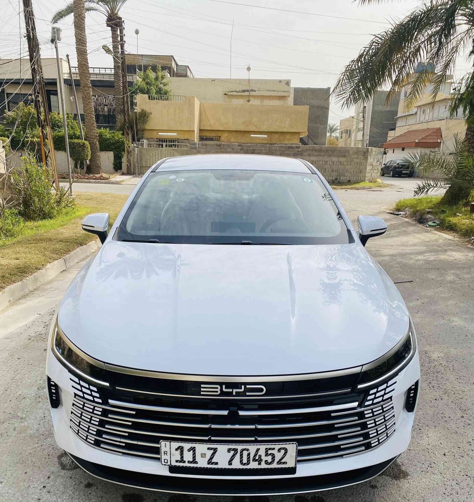 بي واي دي BYD
دستروير 2025 مكفوله 
ماشيه ٣  الف 
( مثبت لوحات بغداد )
باسمي 
بانزين + هايبرد + كهرباء 
غراضهه كامله 
شاحنه 
معالج بنجر  
ماطور هوه  
كارت  
مثلث 
المواصفات  ال BYDمعروفة 
محرك 1500c 
بصمة وكارت 
حساس خلفي 
دخول ذكي بطاقه NFC
شاشة قلاب 
بك لايت لد 
اشاره بل مري 
ويل كب 
تشغيل عن بعد 
لايت اوتو 
كروز سرعه 
جام ينزل ويصعد بل  بصمه 
كشنات جلد  ابيض رياضي 
ستيرن رياضي 
لايت زنون 
كير ماوس 
ايرباك عدد ١٢
نضام قياده 
قطعتين تبريد 
كامره خلفيه 
حساس  ظغط اطار 
هاند بريك كهرباء+اوتو هولد 

السعر  ١٣٣  ورقه بيه مجال بسيط
مكاني بغداد العامريه 
***********

