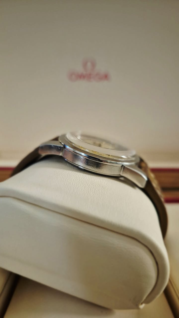 ساعة اوميكا سيماستر تحفة من سنة ١٩٥٢

Omega اوميكا
Seamaster سيماستر
Automatic أوتوماتيك 
2577 ٢٥٧٧
1952 ١٩٥٢
34,5 mm ٣٤،٥ملم  

للاستفسار مراسلة على الخاص 

 #اوميكا_العراق #فنتج_عراق #ساعات_سويسرية #اوميكا 
 #فنتج #ساعات #ساعات_عراق


**إذا كنت صاحب هذا الإعلان وتريد حذفه لأي سبب، رجاءا أرسل رسالة إلى الدعم الفني**