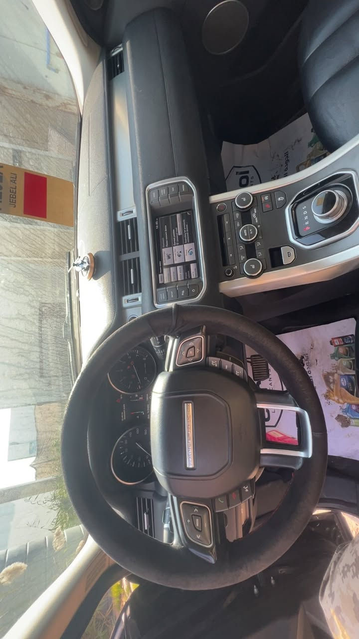 السلام عليكم
رانج روفر ايفوك
موديل ٢٠١٤ فول مواصفات
لون اسود 
عليه تغليف حمايه طافي كاامل
محرك ٤ سلندر 
٢٠٠٠ توين تيربو
 السقف بانوراما 
كشنات كهربائيه
كشنات خزن
تدفئه تبريد بلكشنات الاماميه والخلفيه 
الداخل جلد اسود 
تبريد تدفئه شغال وقطعتين 
اشاره ترحيب بلمري
المري شفط 
الجنطه فتح واغلاق كهربائي
انضمه قياده ٣ 
تحكمات ستيرن
شفتات ستيرن
 نضام سماعات عالمي
بعد بيهه هواي مواصفات ما اعرفهن
سياره ماشيه ١٧٠ كم
حادثه فقط باب عكس سايق بسيط
 مكان سياره  بغداد 
وسياره نضيفه كلشش
ترهم مراوس او بيع بنقد 
***********
متواجد واتساب فقط
