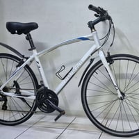 دراجة • مومنتوم • نظيفة