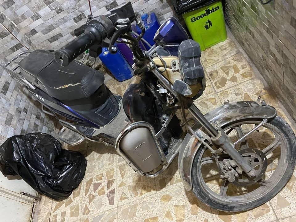 السلام عليكم 
دراجة شحن هارلي  نص عمر 175
***********
