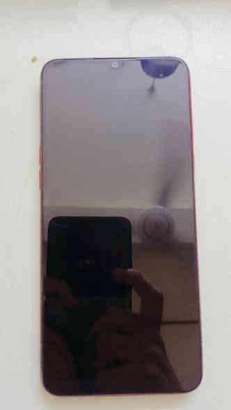 السلام عليكم موبايل Realme C3  ذاكرة 64 بطاريه 5000 بوبجي 40 فريم فول نضافه سعره 75 وبي مجال للطيبين للتواصل ***********
