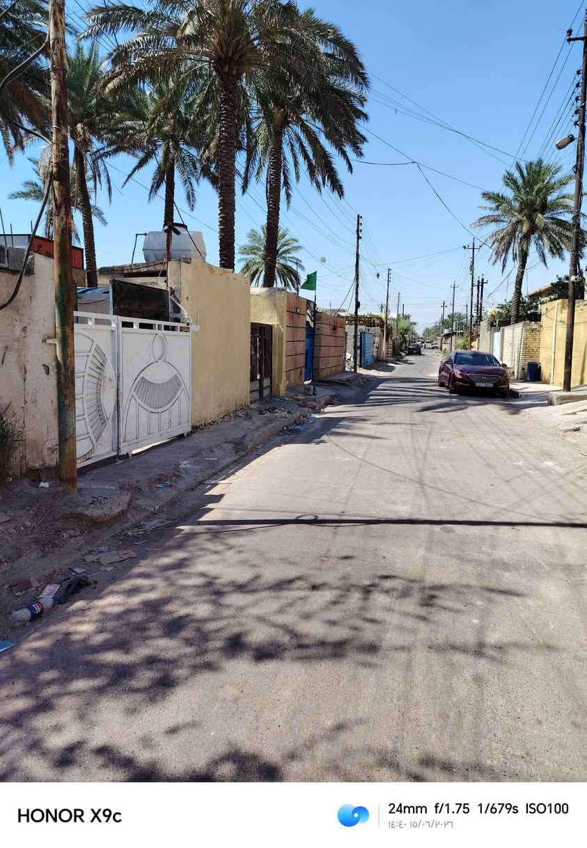👈من رخصت مدير الكروب ممكن موافقه علي منشور👉 بيت البيع 👈مساحته 130 متر 👉واجها 4 وربع ونزال  30 👈قاطين مسلح👉 👈 البناء طابوك  👉 👈 ملك صرف طابو الشعب 👉 غرفتين نوم 👉 وستقبال ومطبخ  منور 👈السعر 100👉 وبي مجال👈 اكثر تفاصيل البيت 👉 اليريد يشوف البيت يتصل ويدلل👉  👈 العنوان بغداد  👈منطقت بوب الشام👉 جاي من القوس ع يدك اليمنه 👈مايرهم قصد مقدمه حاضر فلوسه نقد 👉    اتصال برقمي او خاص عادي بي وقت *********** واتساب👉

