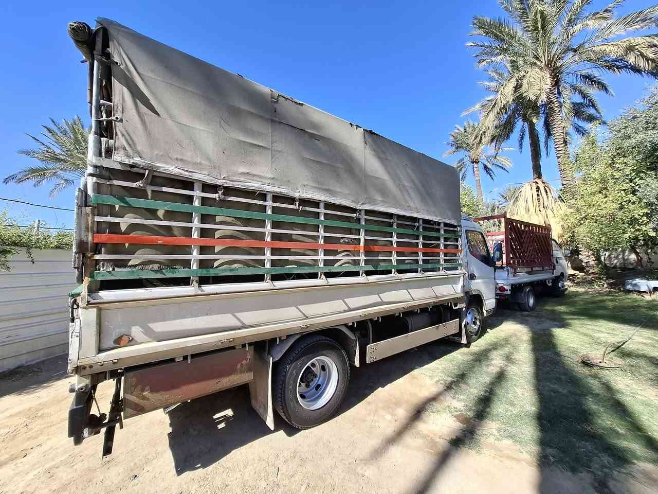 اخوان السلام عليكم امحجر كنتر للبيع كامل هوة والقفص والجادر تفصال ازاد محجر لافطر ولا خياس مكاني بغداد ***********
