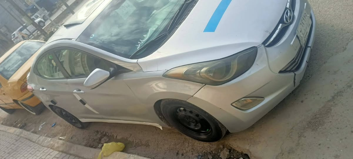 السلام عليكم النترا ٢٠١٢ رقم بغداد مكينه دوش كير نضيف وارد امريكي ليبل واحد مصبوغه احزام للجماليه مكان سياره ديالى بعقوبه السعر ٨٨ وبيها شي قليل ***********
