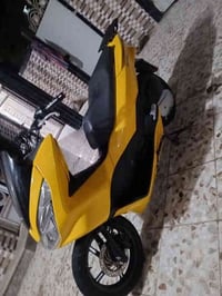 دراجة PCX • گاز كيت • واسط كوت